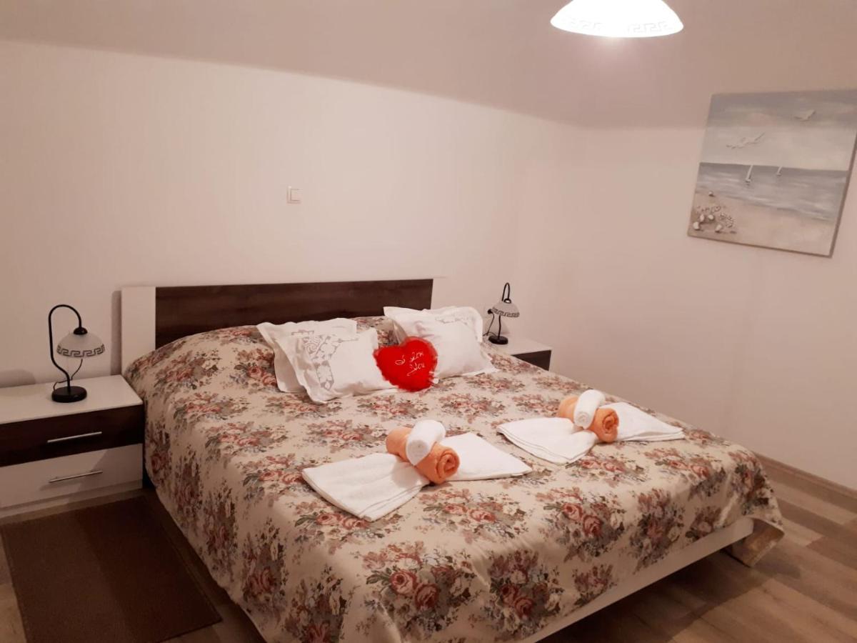 Apartmani Kulin 2 Kaštela Zewnętrze zdjęcie